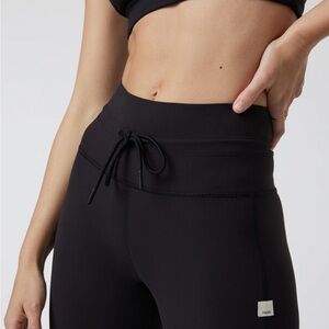 Vuori Black High-Rise Drawstring Leggings